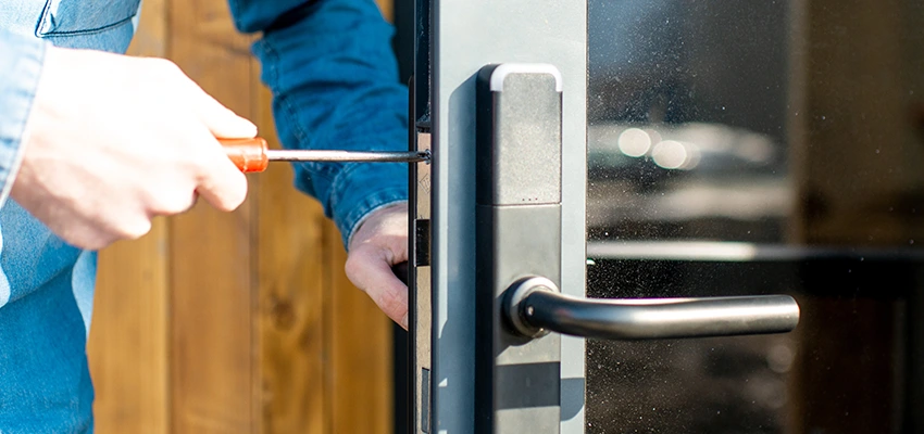 Aluminium Door Lock Replacement in Taft, California