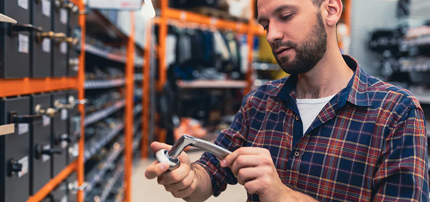 Locksmith For Retail Stores Lockout Services in Taft, California
