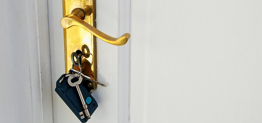 Broken Door Key Extraction in Taft, CA