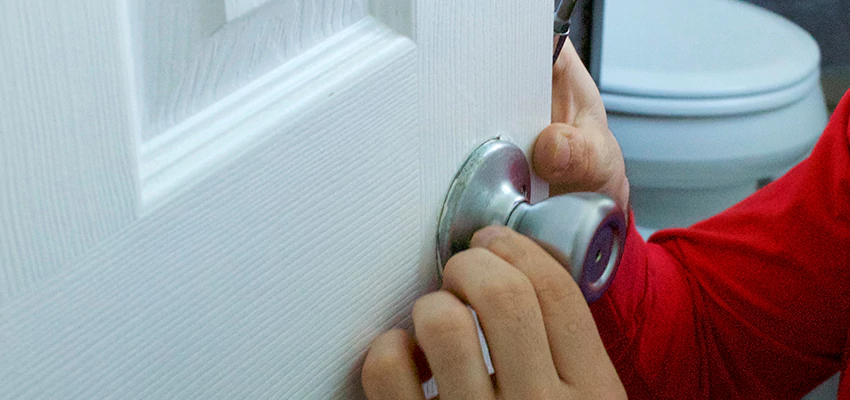 Vintage Door Knob Replacement in Taft, CA